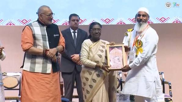 संत कबीर हथकरघा पुरस्कार से पसमांदा समाज गौरवान्वित